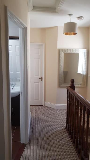 3 Bedroom 3 Bathroom House, Dublin Lucan Bagian luar foto